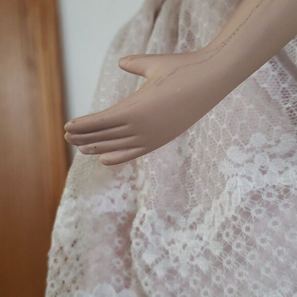 Pretty Vintage 17" Porcelain Doll with Metal Stand - Picture 11 of 13